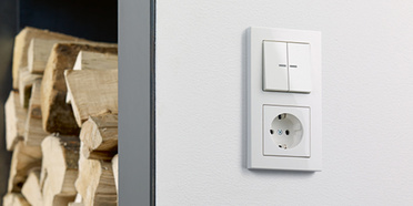 JUNG KNX Taster F 10 bei Elektro Schaborak in Höpfingen