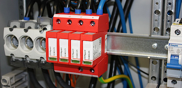 Über­spannungs­schutz bei Elektro Schaborak in Höpfingen